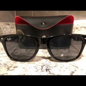 Ray-Ban Wayfarer.